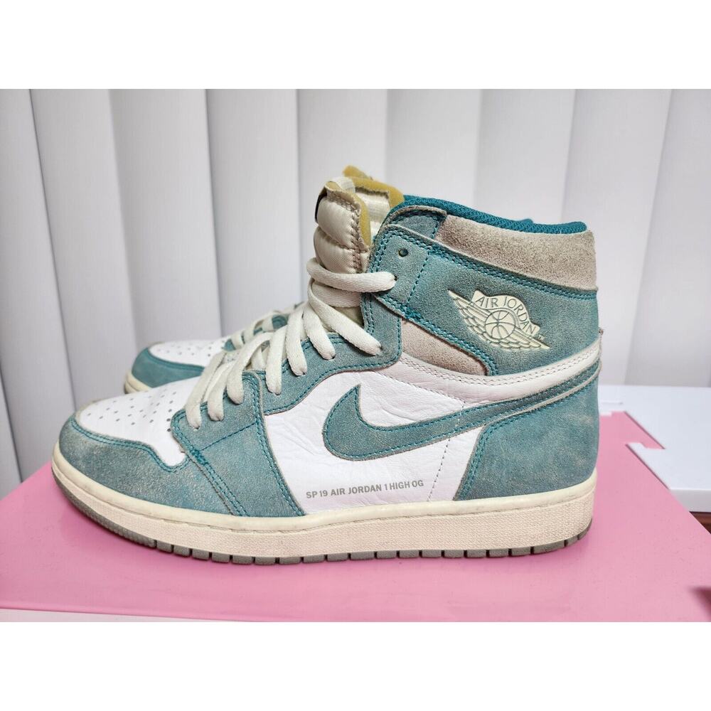 Size 10- Jordan 1 Retro OG High Turbo‎ Green 555088-311